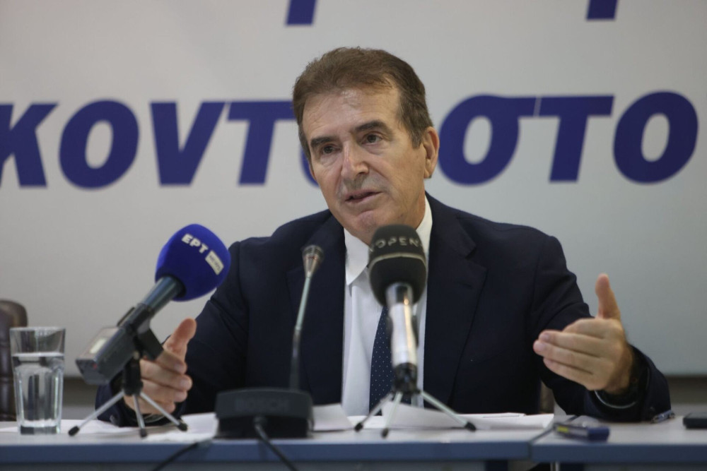Μιχάλης Χρυσοχοΐδης: βραχιολάκι για δράστες ενδοοικογενειακής βίας