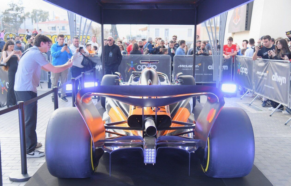 Το μονοθέσιο της McLaren Formula 1 Team περιοδεύει στην Ελλάδα - Πρεμιέρα στη Θεσσαλονίκη στις 6 Σεπτεμβρίου
