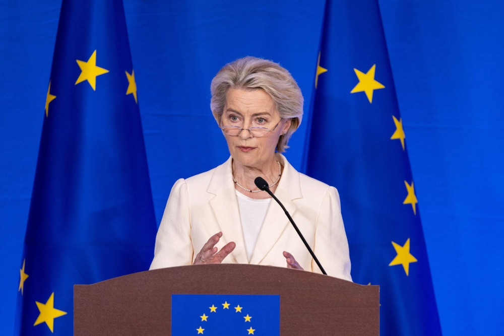 Η Κομισιόν επιβεβαιώνει το ρωσικό σαμποτάζ στο αεροσκάφος της Φον ντερ Λάιεν