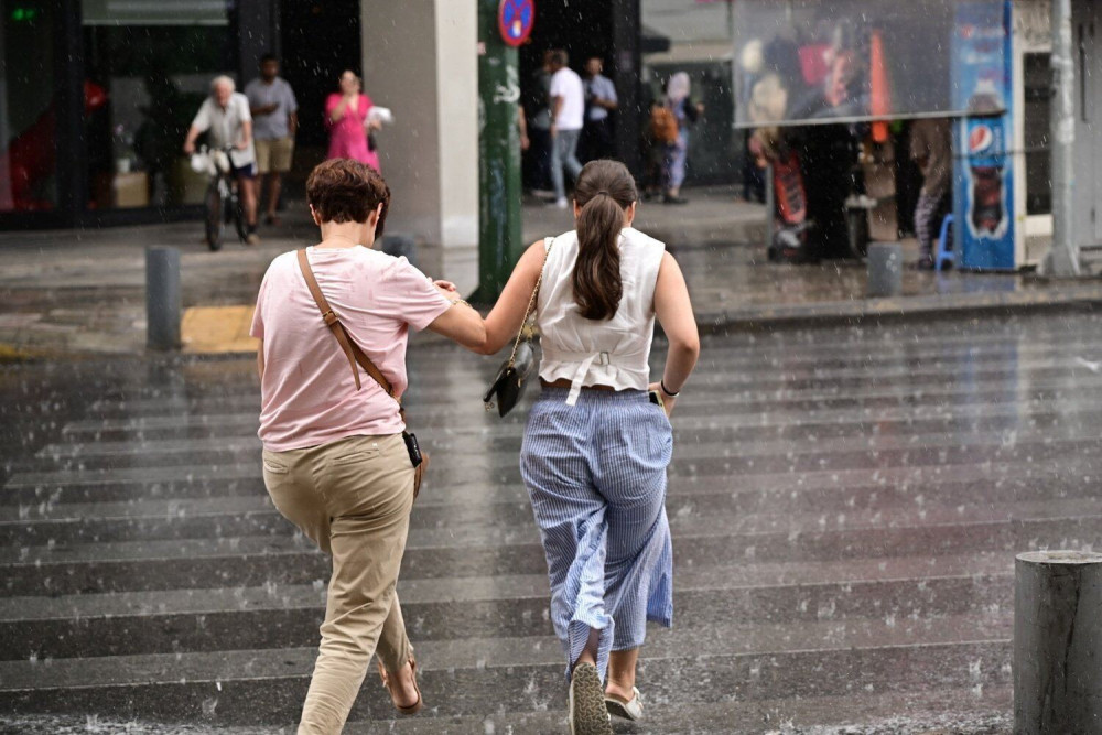 Έκτακτο δελτίο καιρού: έρχονται ισχυρές βροχές, καταιγίδες και χαλάζι - Πού θα είναι έντονα τα φαινόμενα