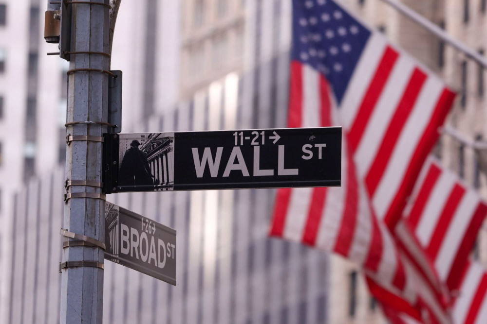 Reuters: ο κίνδυνος για την Wall Street από την επίθεση Τραμπ στην Goldman Sachs