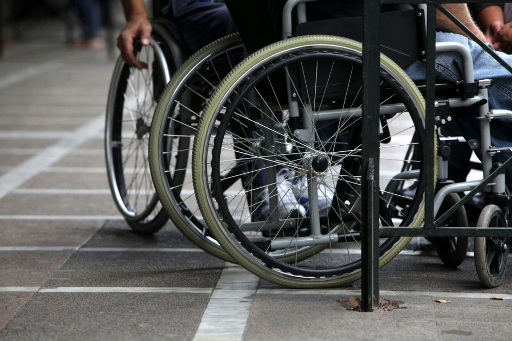 «Προσωπικός Βοηθός»: ενισχύεται με 34,8 εκατ. από το ΕΣΠΑ
