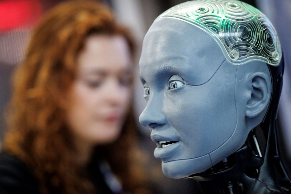 Πρώην ερευνητής στην OpenAI αποχώρησε και από την Anthropic: «Παίζουν με τις ζωές μας»
