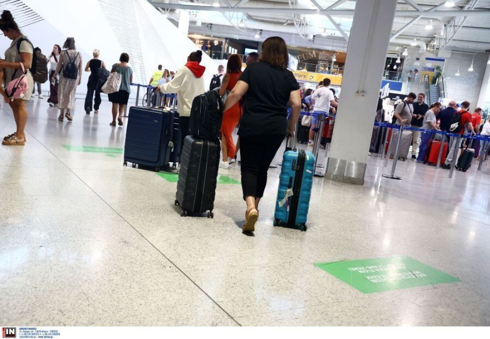 Χάος και σήμερα στα αεροδρόμια - Ακυρώνονται οι μισές πτήσεις των Βρυξελλών μετά την κυβερνοεπίθεση