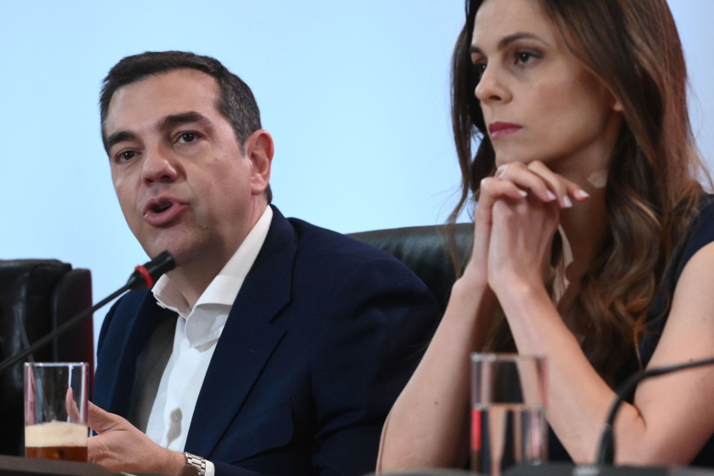 Οι… συγκλίσεις ΣΥΡΙΖΑ-Νέας Αριστεράς, ο Τσίπρας και η αγωνία του Ανδρουλάκη