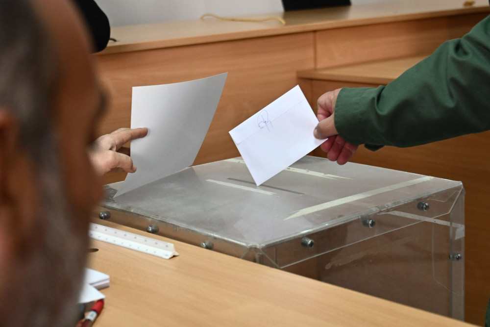 Στο στόχαστρο των αρχών ο «φαντομάς» των γκάλοπ