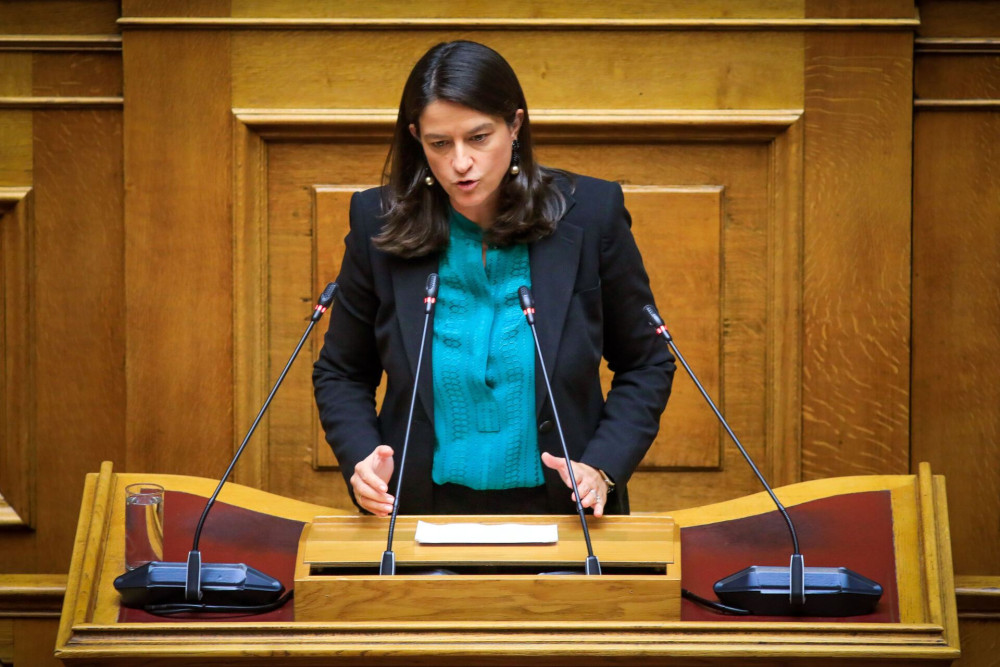 Νίκη Κεραμέως για 4ήμερη εργασία: Η πρόταση Ανδρουλάκη οδηγεί σε λουκέτα και απολύσεις