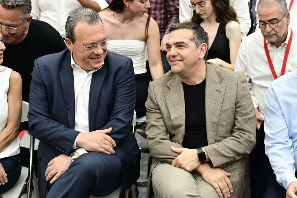 Ο Φάμελλος κοιτάζει τον Τσίπρα και χάνει τον… Πολάκη