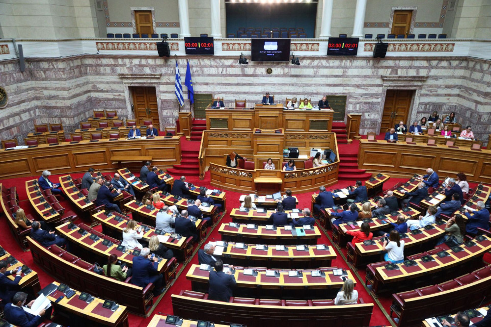 «Πόθεν Έσχες» πολιτικών αρχηγών: αναλυτικά τα εισοδήματα, τα ακίνητα και οι καταθέσεις