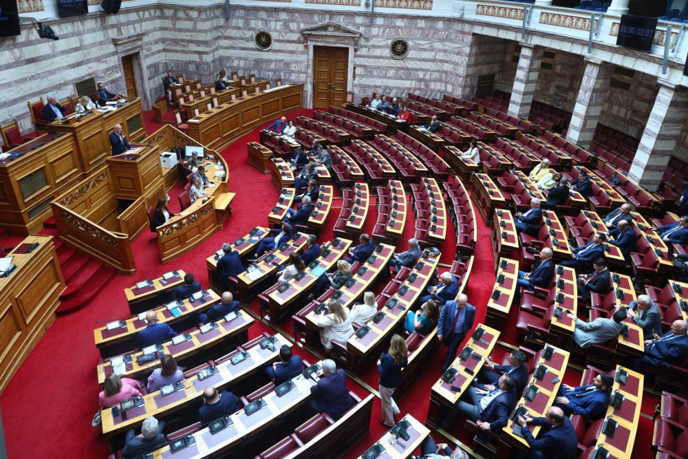 Βουλή: με 159 «Ναι» υπερψηφίστηκε η τροπολογία για τον Άγνωστο Στρατιώτη