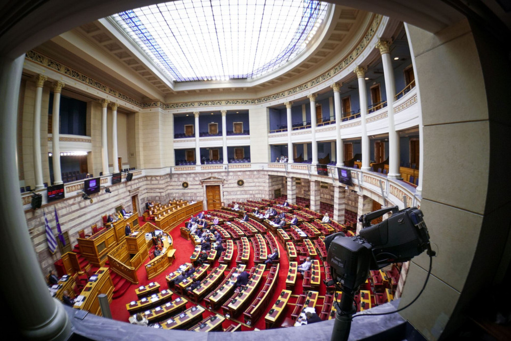 Απέχω έναν θάνατο για να γίνω βουλευτής; Ούτε για αστείο δεν λέγονται αυτά