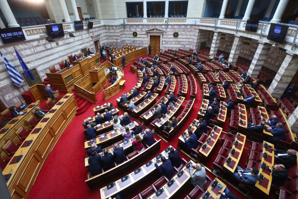 Η πολιτική σκηνή σε αναταραχή: Τσίπρας, Σαμαράς και η στρατηγική συσπείρωσης της ΝΔ