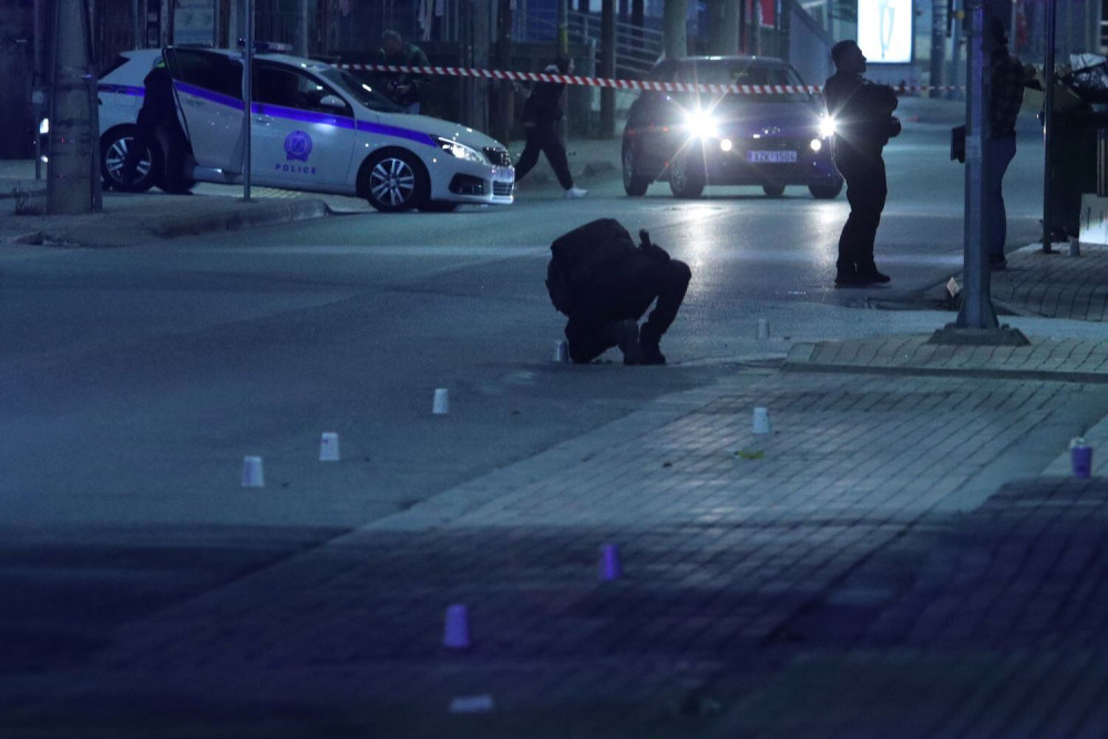 Ηλιούπολη: πυροβολισμοί σε είσοδο κατοικίας τα ξημερώματα