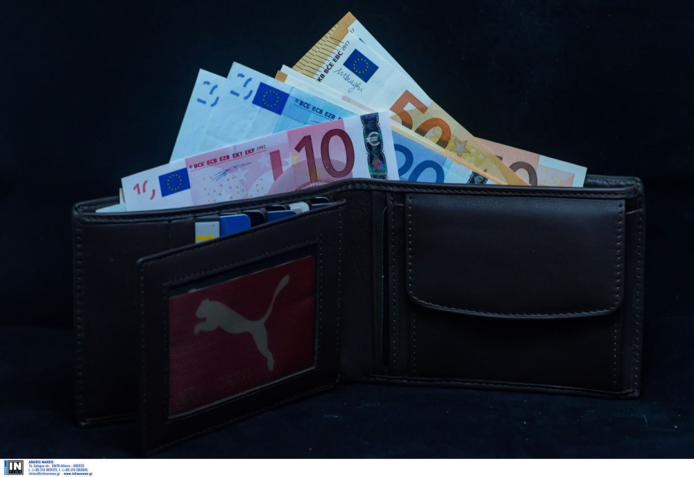 Συντάξεις Απριλίου: νωρίτερα οι πληρωμές λόγω 25ης Μαρτίου - Όλες οι ημερομηνίες