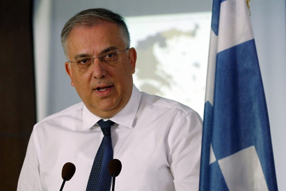 Τάκης Θεοδωρικάκος: Ο Τσίπρας τάζει και πάλι λαγούς με πετραχήλια (video)