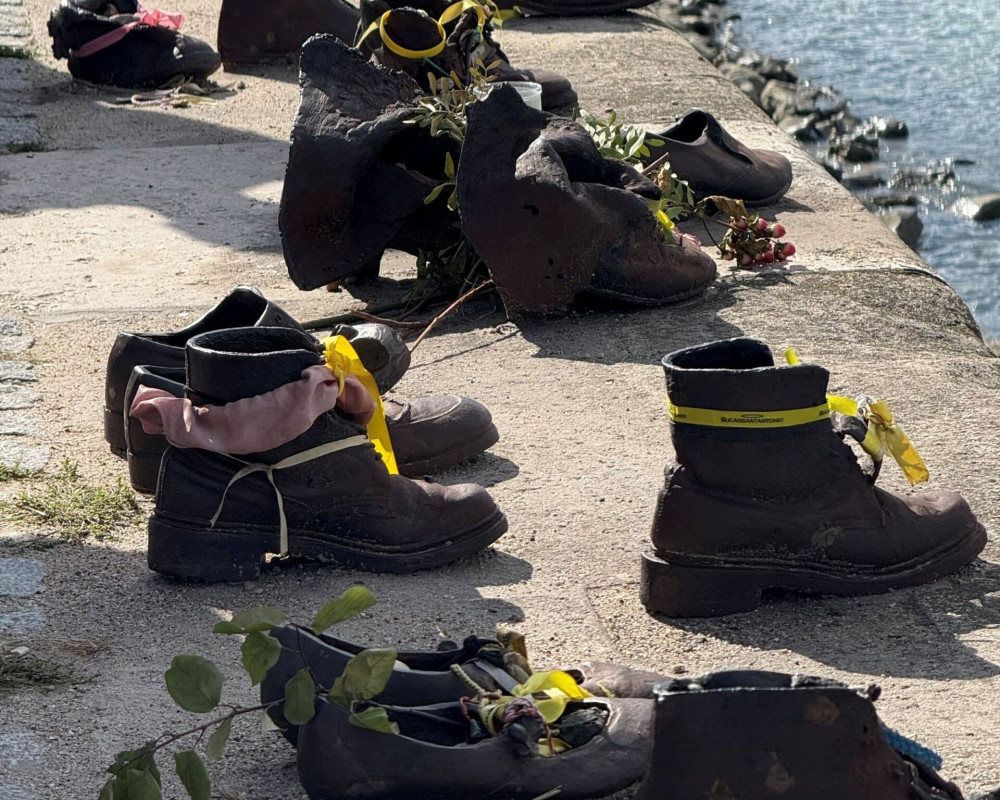 Για τη γενοκτονία μιλάνε τα παπούτσια στον Δούναβη