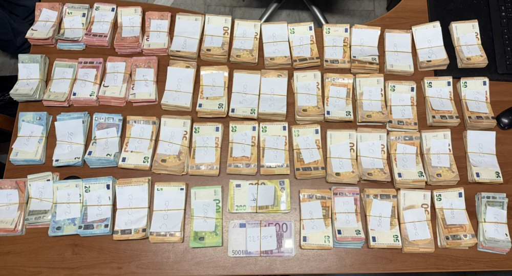 Ομόνοια: συνελήφθη 58χρονος για διακίνηση λαθραίων  καπνικών προϊόντων
