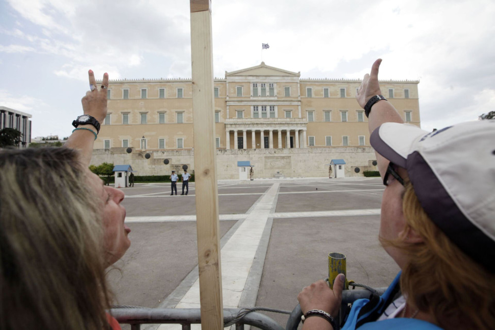 Παραλύει η χώρα από την 24ωρη απεργία: τροποποιήσεις και ακυρώσεις στα δρομολόγια των ΜΜΜ