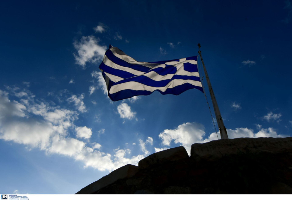 UBS: Η Ελλάδα πρωταθλήτρια στη μείωση χρέους παγκοσμίως