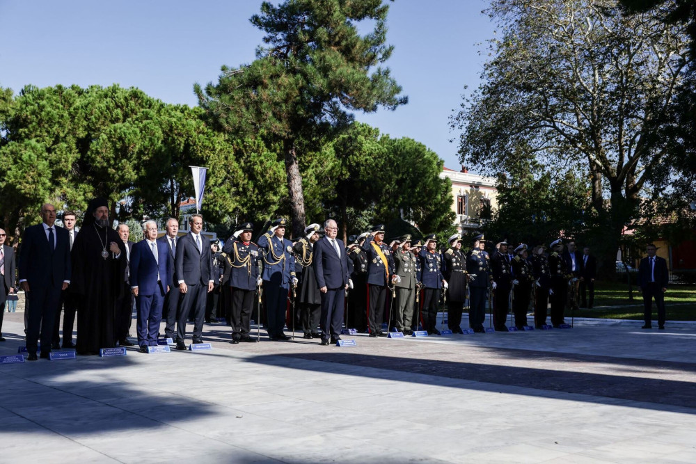 Απόντες Ανδρουλάκης και Φάμελλος από το τρισάγιο στο Γ' Σώμα Στρατού στη Θεσσαλονίκη (video)
