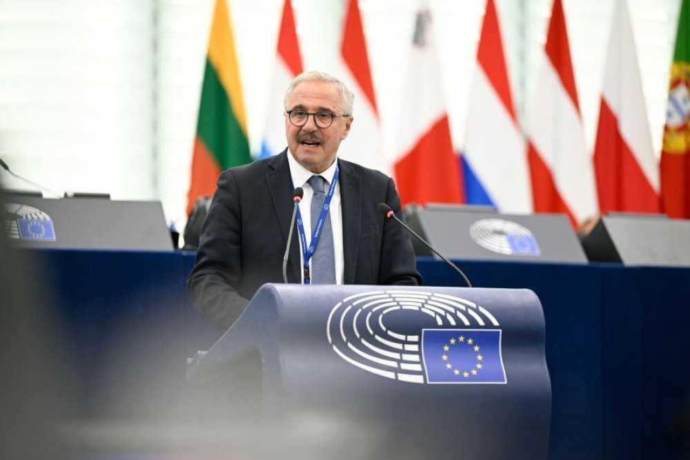 O Ευρωπαϊκός Οργανισμός Άμυνας αναγνώρισε λάθη και απέσυρε τη μελέτη του με παρέμβαση Μανιάτη