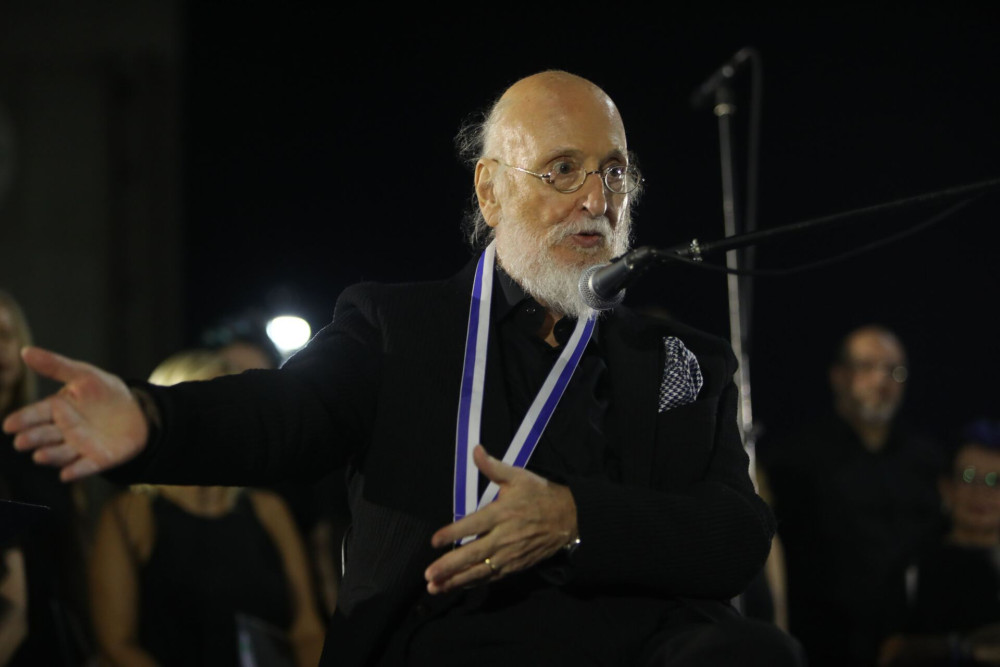 Πέθανε ο Διονύσης Σαββόπουλος - Ο άνθρωπος που άλλαξε το ελληνικό τραγούδι