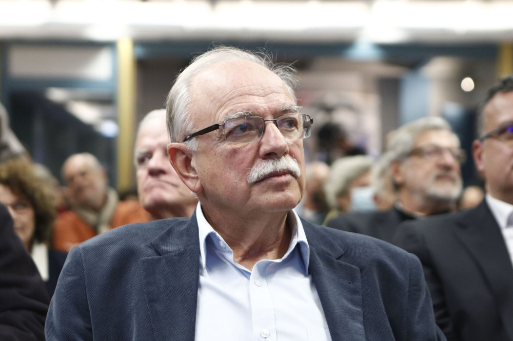 Μετά τον Τσίπρα, επαναφέρουν και τον Παπαδημούλη για να μας σώσει