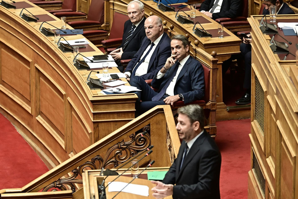 Εκεί στην αντιπολίτευση δεν απορούν γιατί συμβαίνει αυτό με τον Κυριάκο Μητσοτάκη;