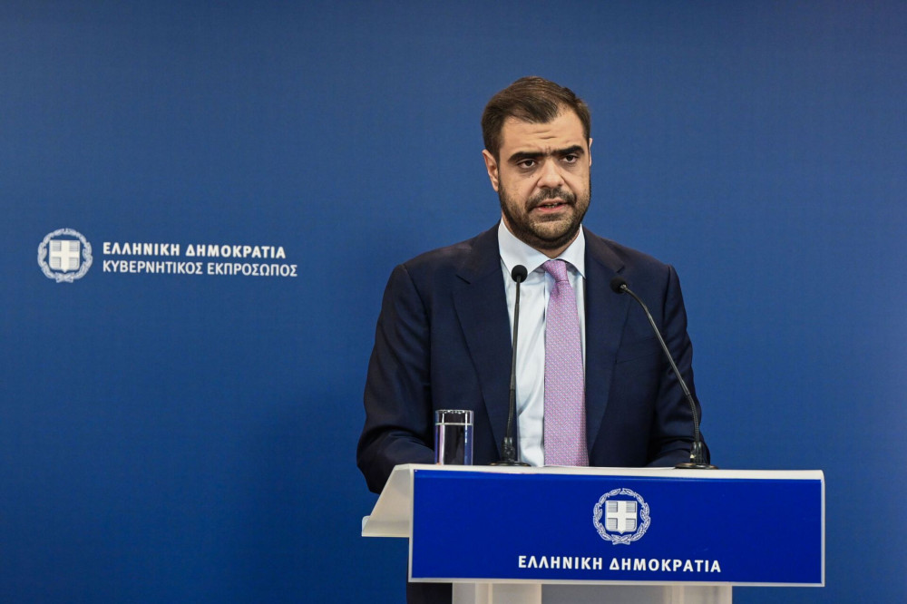 Μαρινάκης για Σαββόπουλο: Εμπνεύστηκε από όσα έζησε και τραγούδησε τις αγωνίες κάθε εποχής