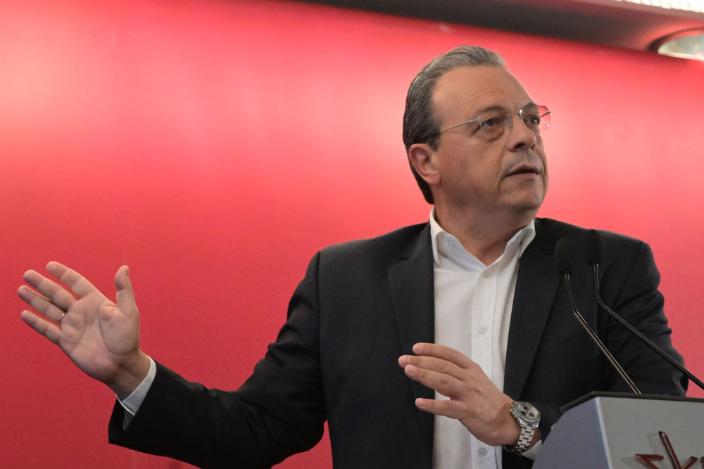 Η «Προοδευτική Ελλάδα» του Σωκράτη Φάμελλου... Όπου οι υποσχέσεις παίρνουν φωτιά και τα αποτελέσματα καίγονται