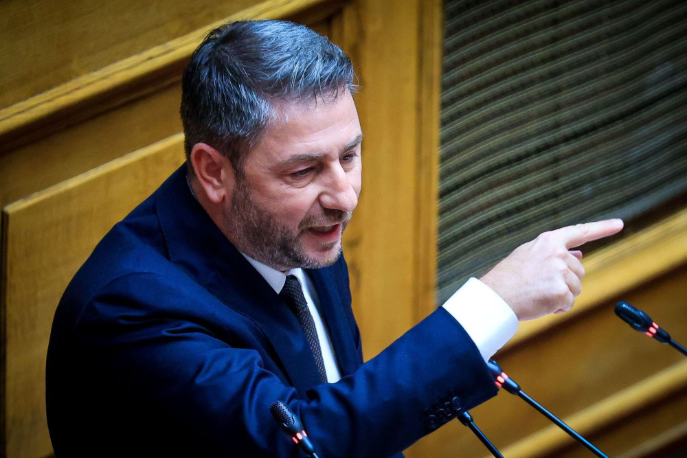 Είναι αργά για δάκρυα, Νίκο...