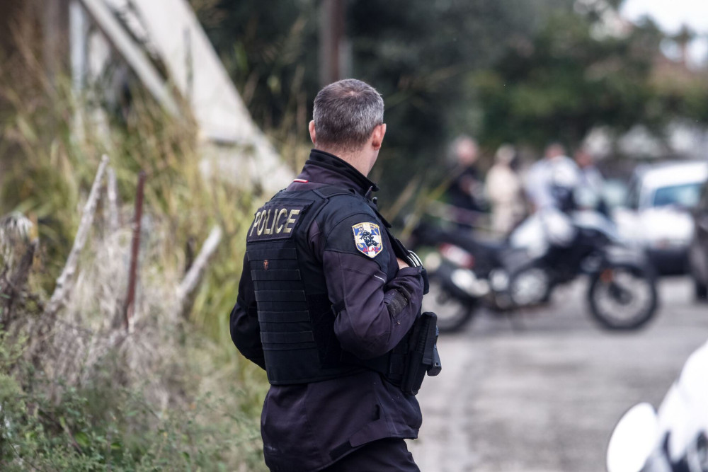 Συνελήφθη ειδικός φρουρός για παρενόχληση ανήλικης