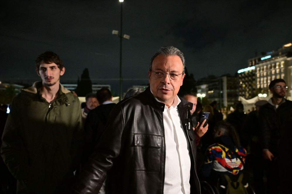 Φάμελλος: ο μαέστρος της καταστροφολογίας... εργαλειοποιεί και τον Άγνωστο Στρατιώτη