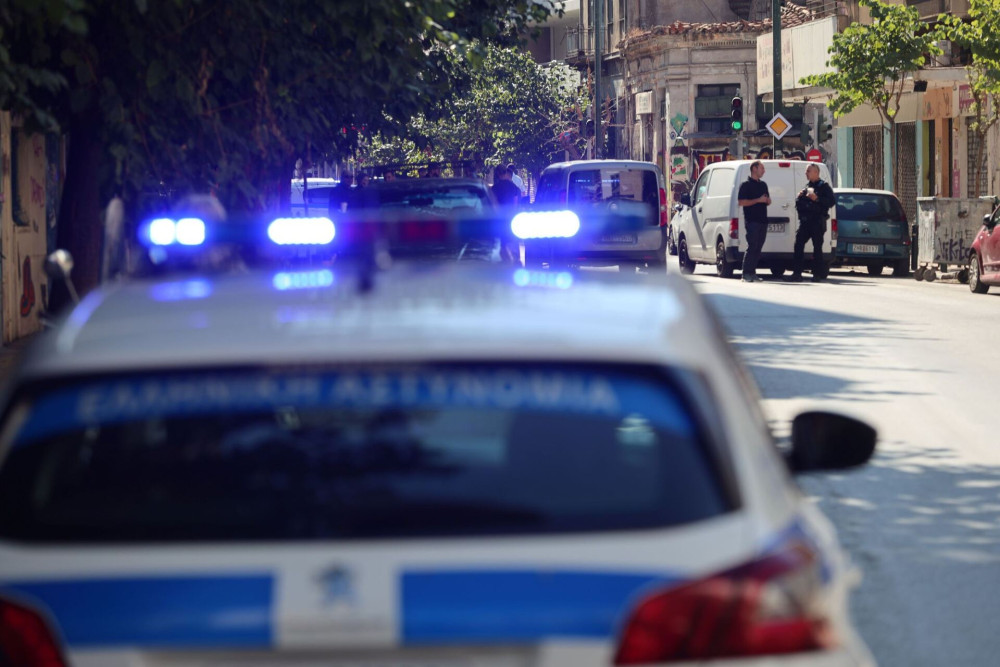 Το ειρωνικό σχόλιο του Μάνου Βουλαρίνου για την «επιχείρηση... Βανδή» της ΕΛΑΣ (video)