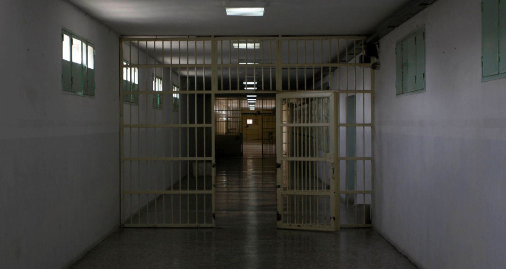 Ανεξέλεγκτοι ακόμη και υπό κράτηση