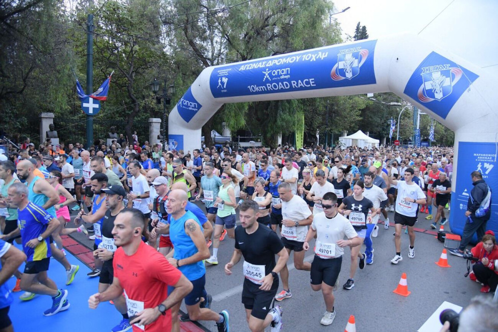 Το μεγαλύτερό τους  βήμα μέχρι το επόμενο έκαναν οι δρομείς του 42ου Αυθεντικού Μαραθωνίου