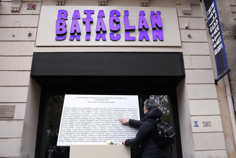 Σαν σήμερα η  σφαγή στο Μπατακλάν: όταν το Παρίσι παραδόθηκε στο έλεος των τζιχαντιστών