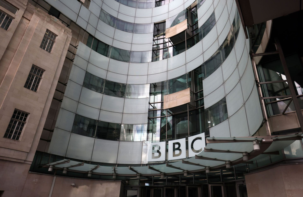 BBC: επίσημη συγγνώμη στον Τραμπ για το ντοκιμαντέρ Panorama