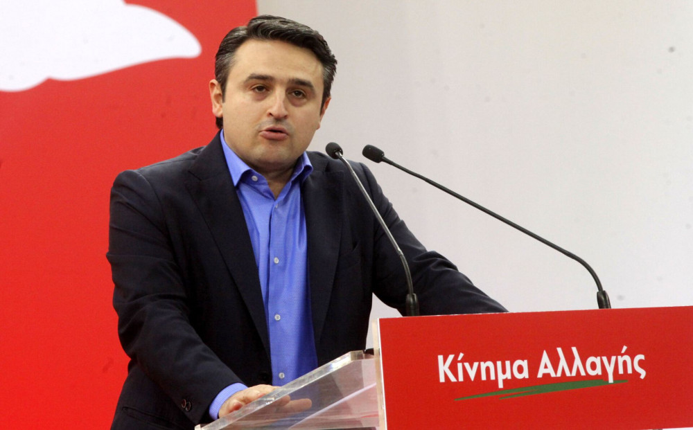 Ο Βουλαρίνος απαντά στις... ανησυχίες Σαουλίδη για την κηδεία Σαββόπουλου (video)