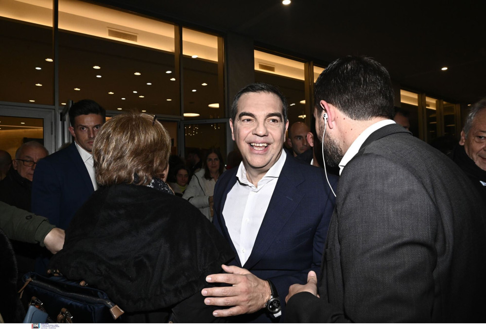 Ο Τσίπρας τρέμει το… μαύρισμα των ψηφοφόρων - Χάος στον ΣΥΡΙΖΑ