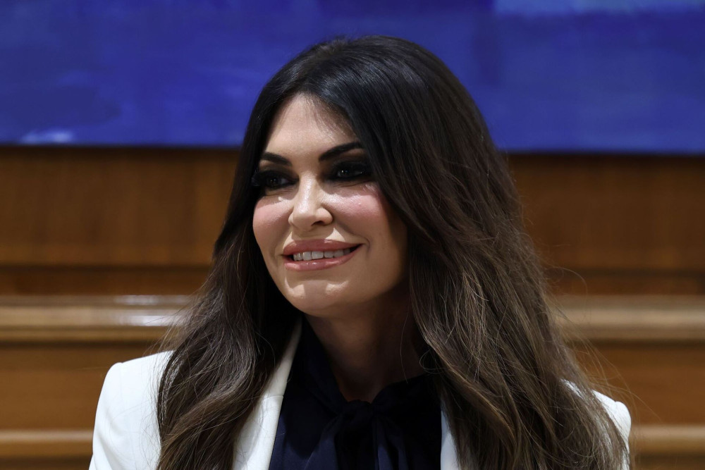 H Κίμπερλι Γκιλφόιλ στη λαμπαδηδρομία για τους Χειμερινούς Ολυμπιακούς Αγώνες (video)