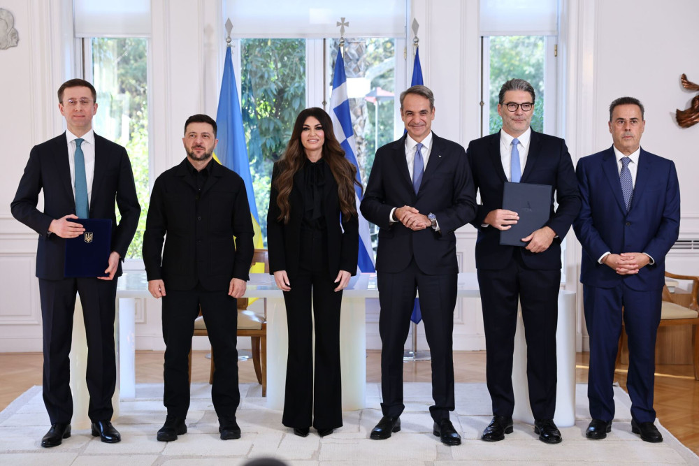 Η κατάλληλη πρέσβειρα την κατάλληλη στιγμή