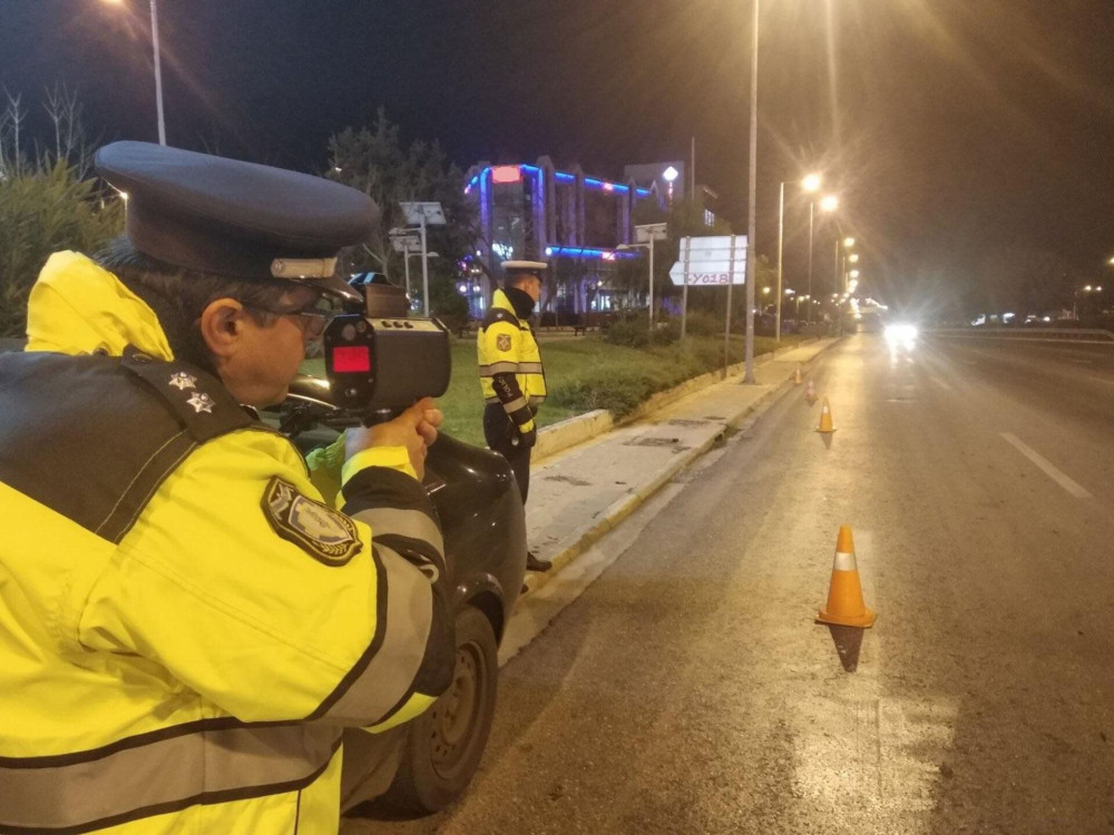 Καταδίωξη θρίλερ στην Περιφερειακή Υμηττού: 58χρονος μεθυσμένος οδηγούσε με 156 χλμ/ώρα