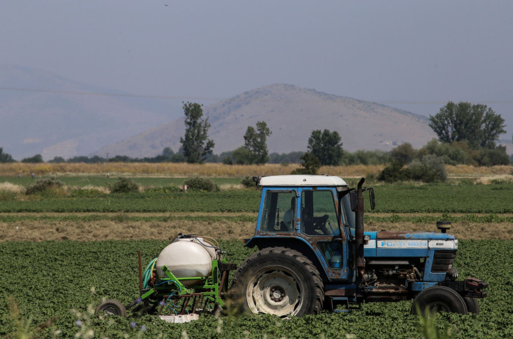 Ιστορική συμφωνία στην ΕΕ: «Ανάσα» 1,6 δισ. ευρώ για τους αγρότες και ευελιξία στη νέα ΚΑΠ