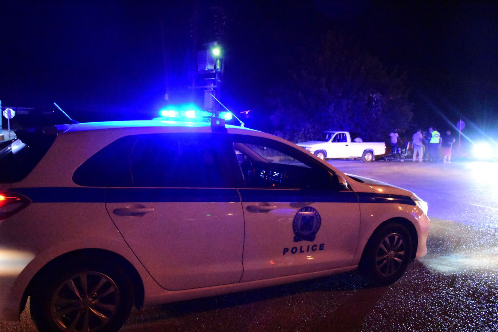 Χανιά: Με «φάμπρικα» τηλεφωνικών απατών επιτήδειοι «ξάφριζαν» ηλικιωμένους και πόζαραν με τα κλοπιμαία