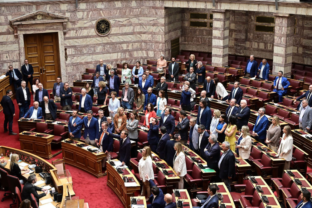 Τολμάει και μιλάει για τοξικότητα η αντιπολίτευση των fake news