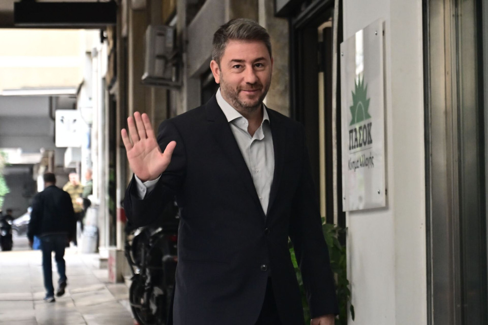 Μεταξύ φθοράς και αφθαρσίας το ΠΑΣΟΚ: λύση στην τοξικότητα αναζητεί ο Ανδρουλάκης