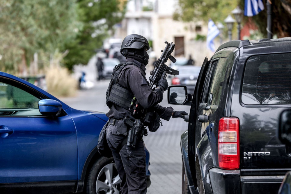Έφοδος σε παράνομο κέντρο απεξάρτησης στην Ιπποκράτειο Πολιτεία - Δύο συλλήψεις