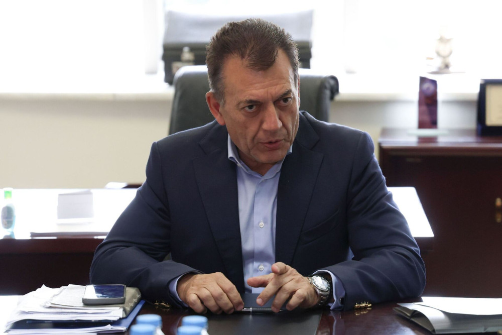 Βρούτσης: Ο αυστηρός νόμος άλλαξε ριζικά τα γήπεδα - Ό,τι συμβαίνει εκτός δεν είναι αθλητισμός