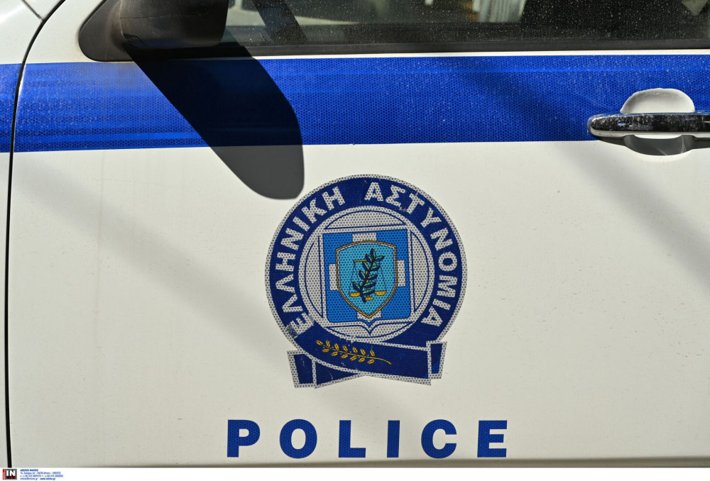 Ύποπτο αντικείμενο στα Εξάρχεια - Διακοπή κυκλοφορίας σε Ιπποκράτους και Σόλωνος